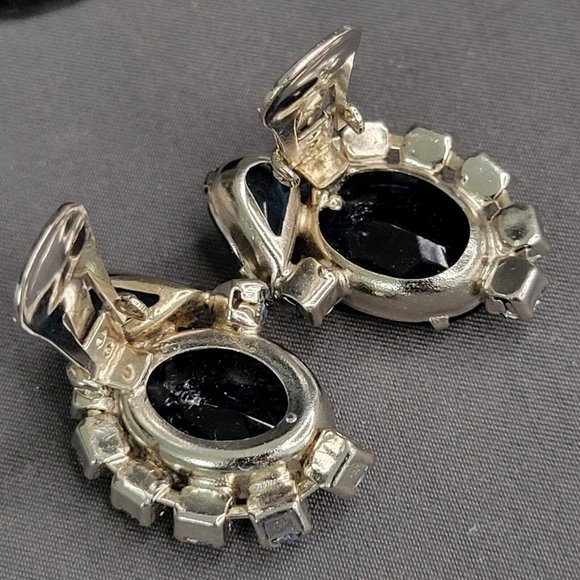 Juliana DE Blue AB Aurora Borealis Rhinestone Cabochon Clip On Earrings Vintage - Picture 6 of 8